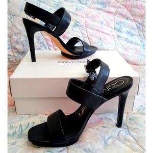 Calvin Klein Valoma Nappa Size 8 M New in Box